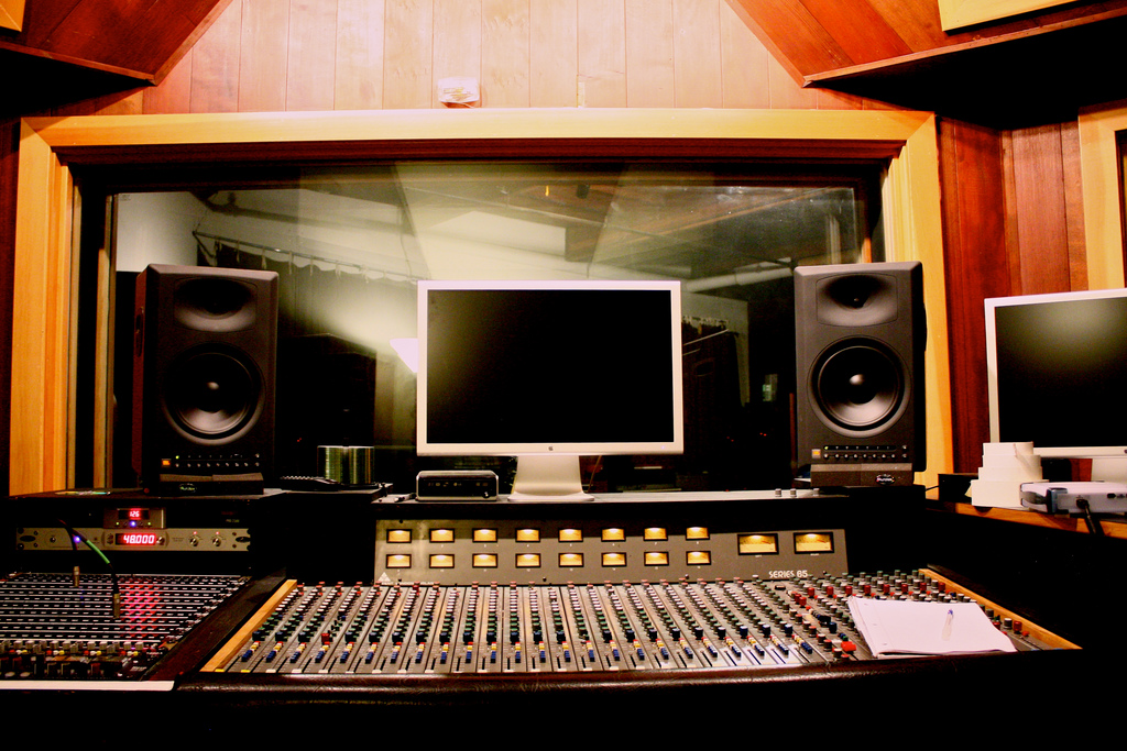 Сабвуфер JBL PRX918XLF